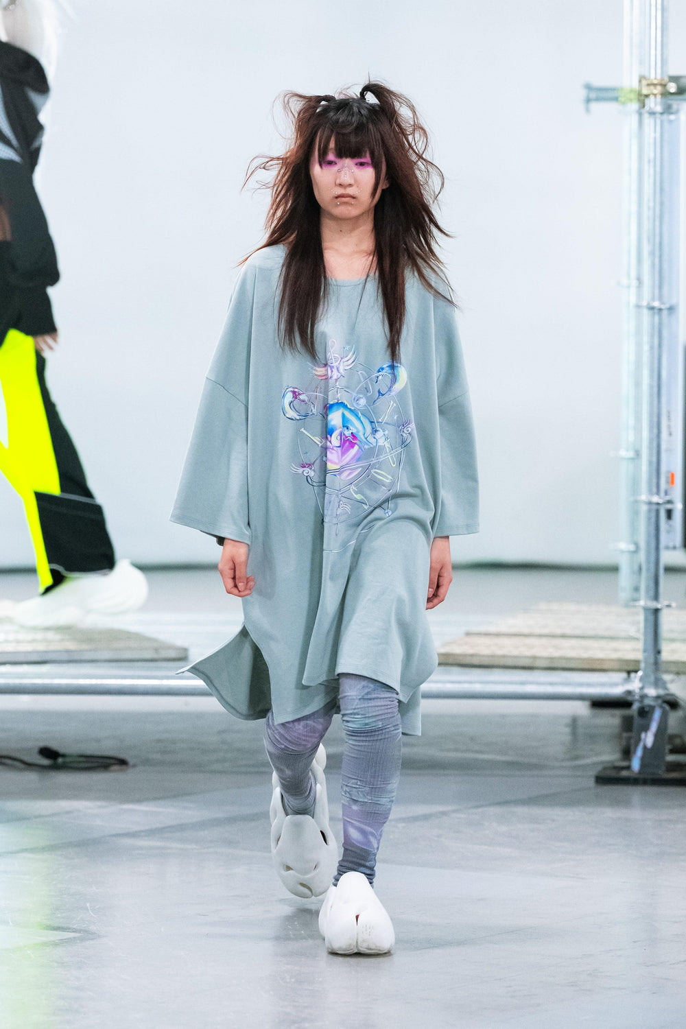 プリントビッグTシャツ - Grey