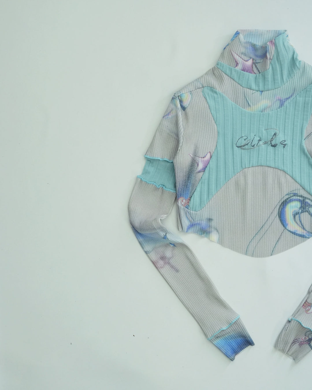 Limited / Graphic Short Top - Sky/Grey