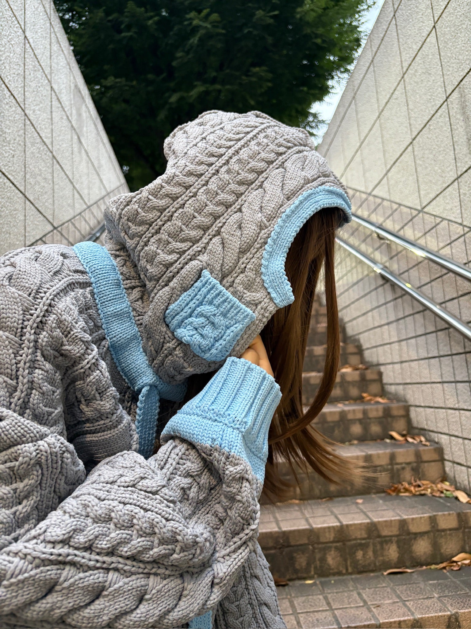 ケーブルニットビッグパーカー - グレー – BALMUNG