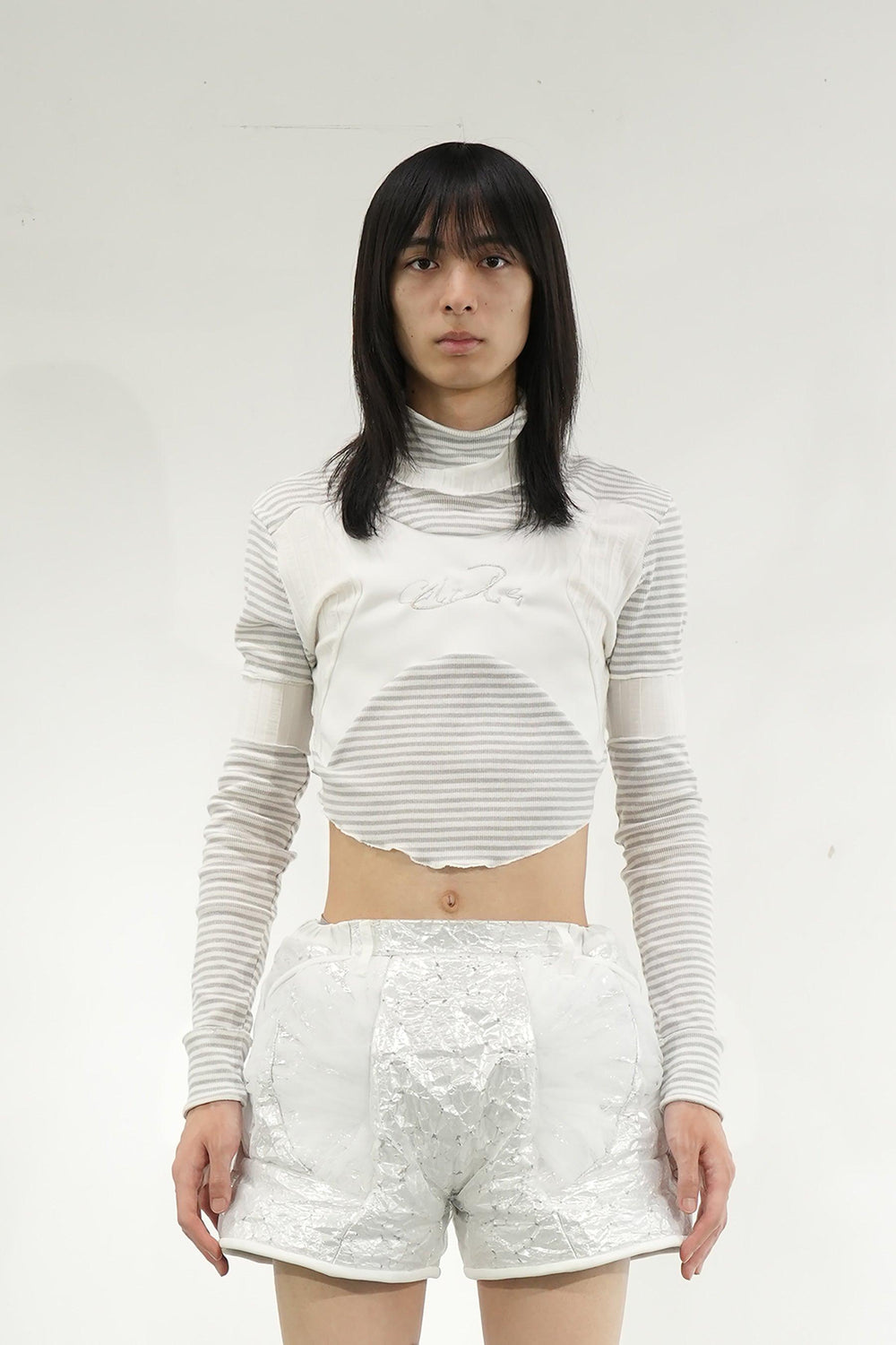 Circle Border Short Top - White