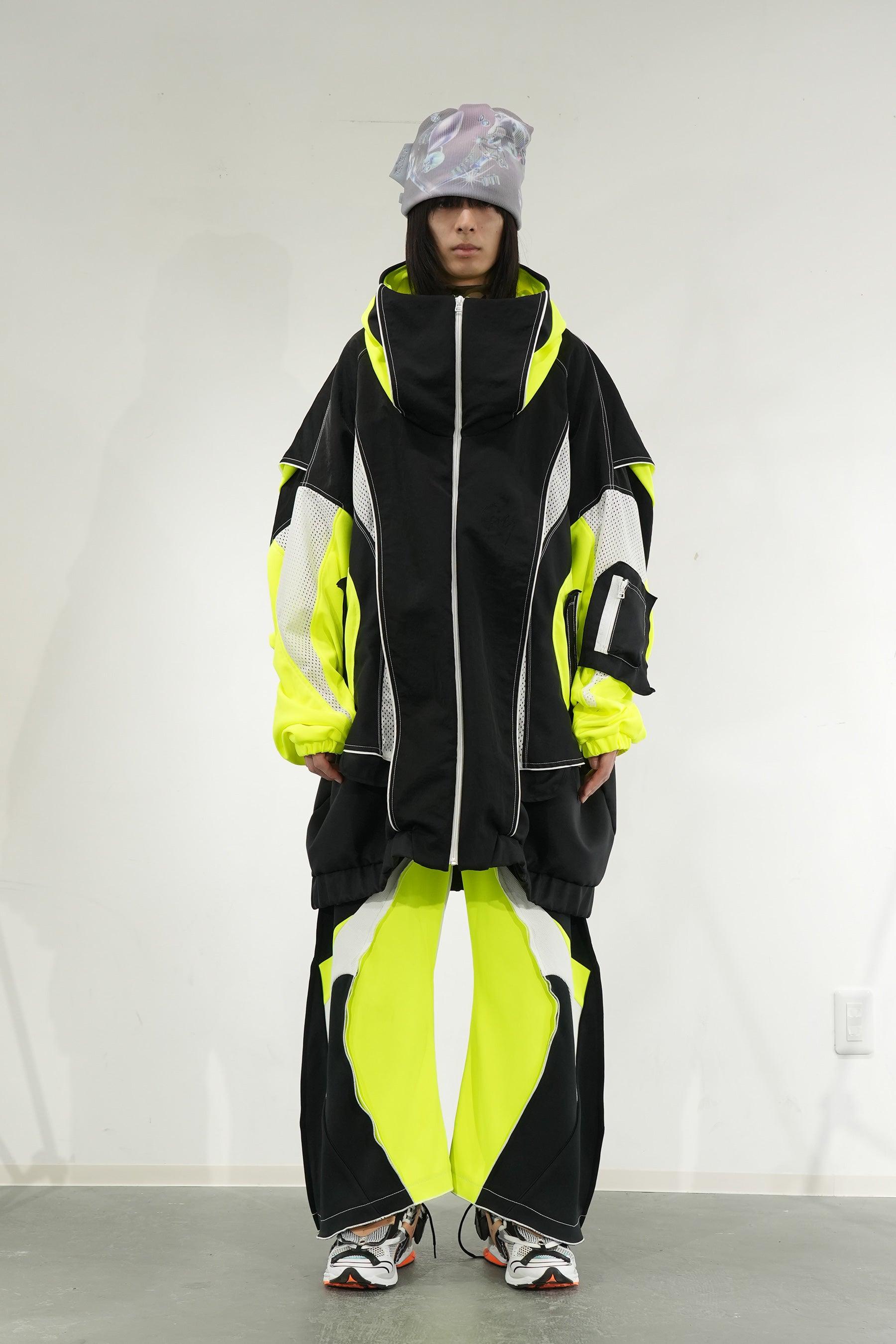 ジャージ重ねハイネックビッグパーカー (AIR-B) - Black – BALMUNG