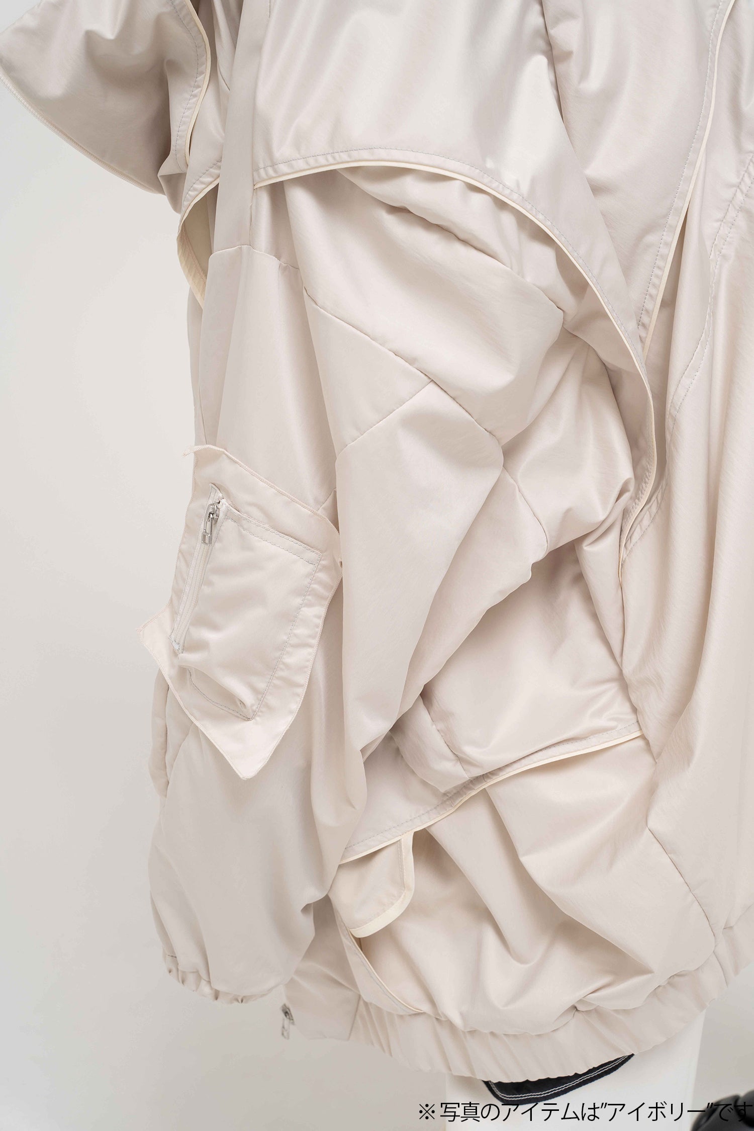 Layered high neck big hoodie - White – BALMUNG