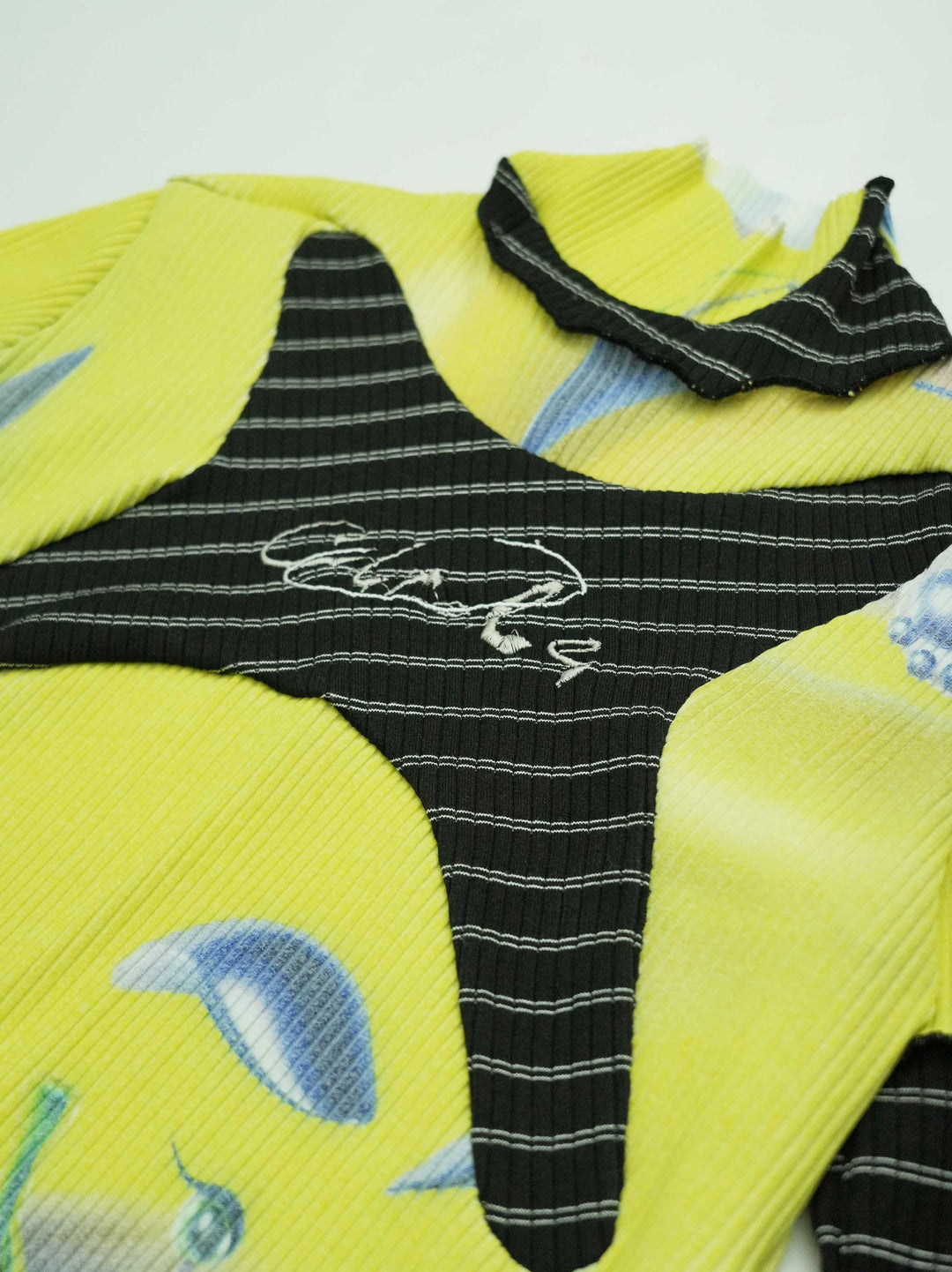 Limited / Graphic Short Top - Black/Yellow