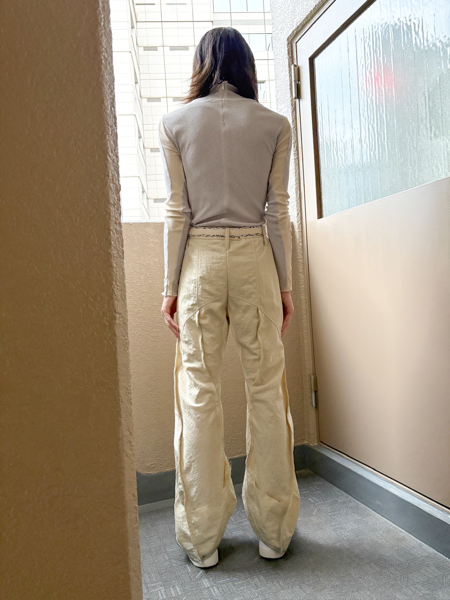 カーブパンツ - ベージュ – BALMUNG