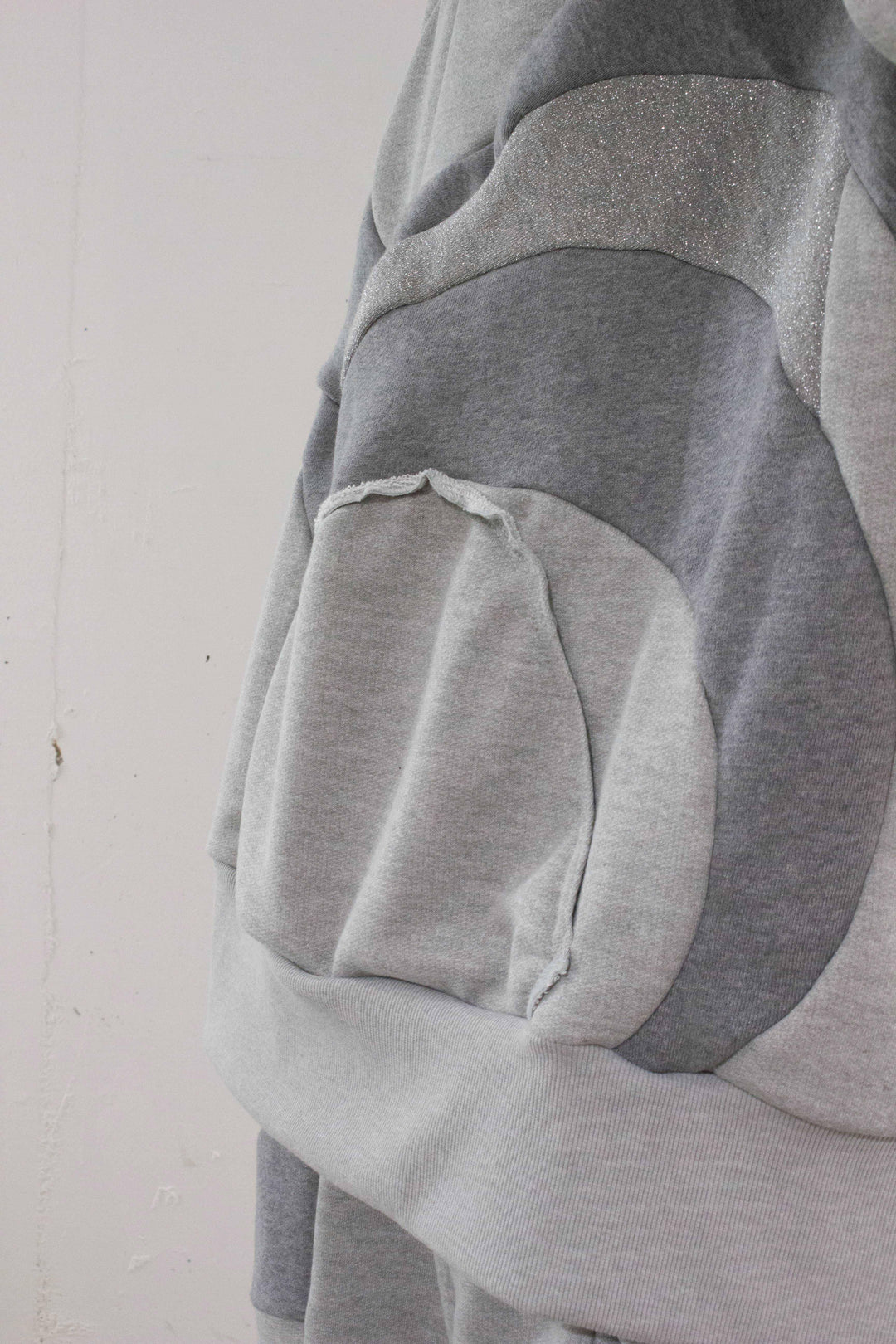 FLOW cross hoodie - Grey