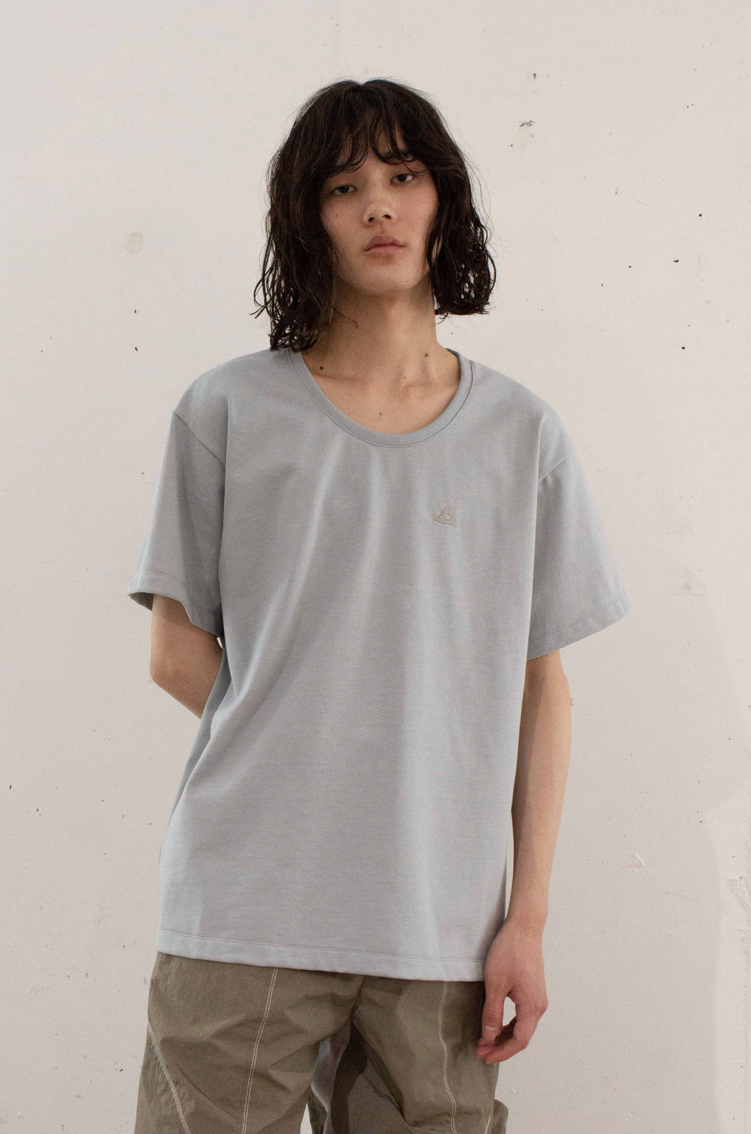 Tee shirt （emb） - Grey