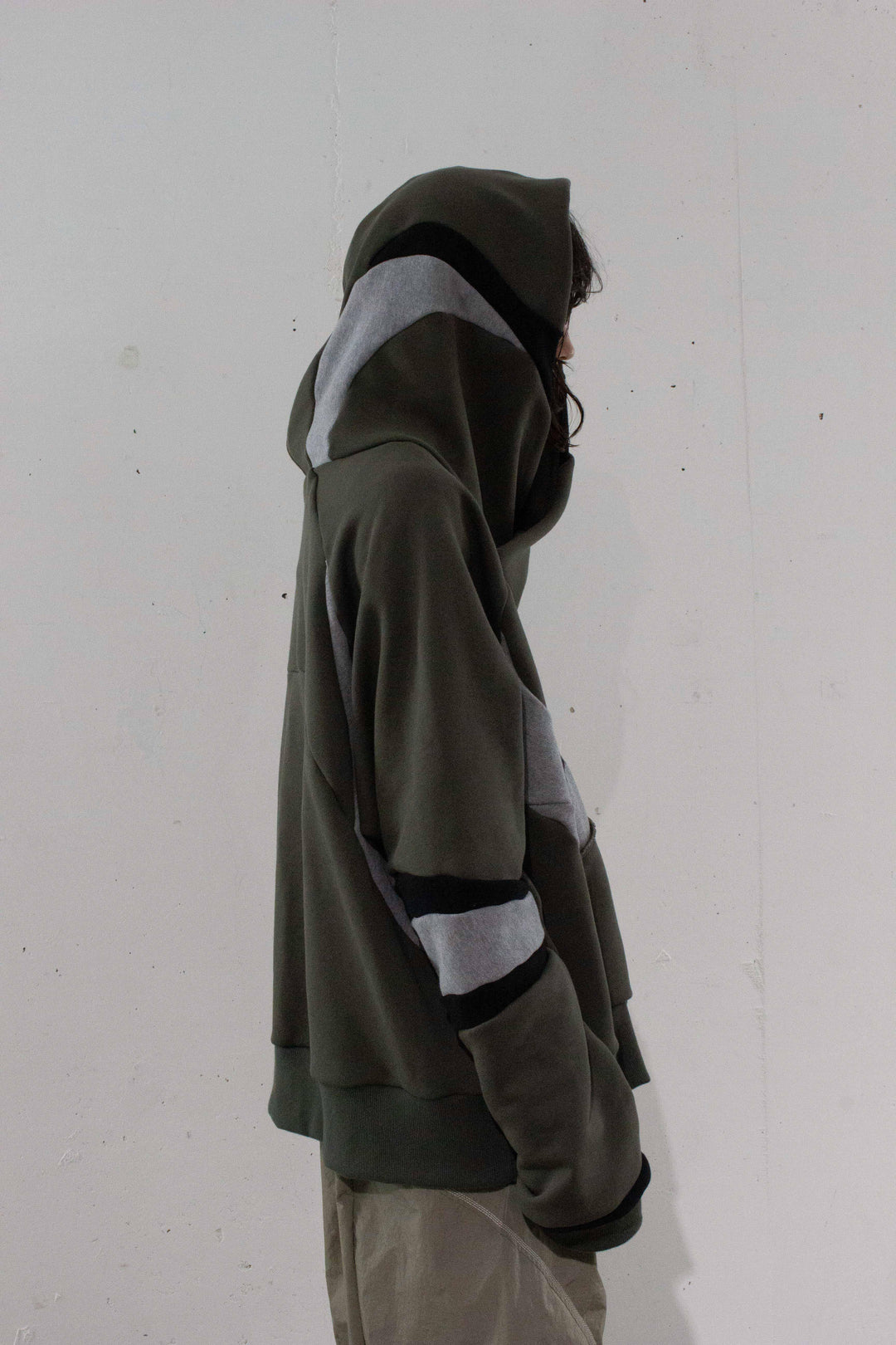 FLOW cross hoodie - Dark khaki