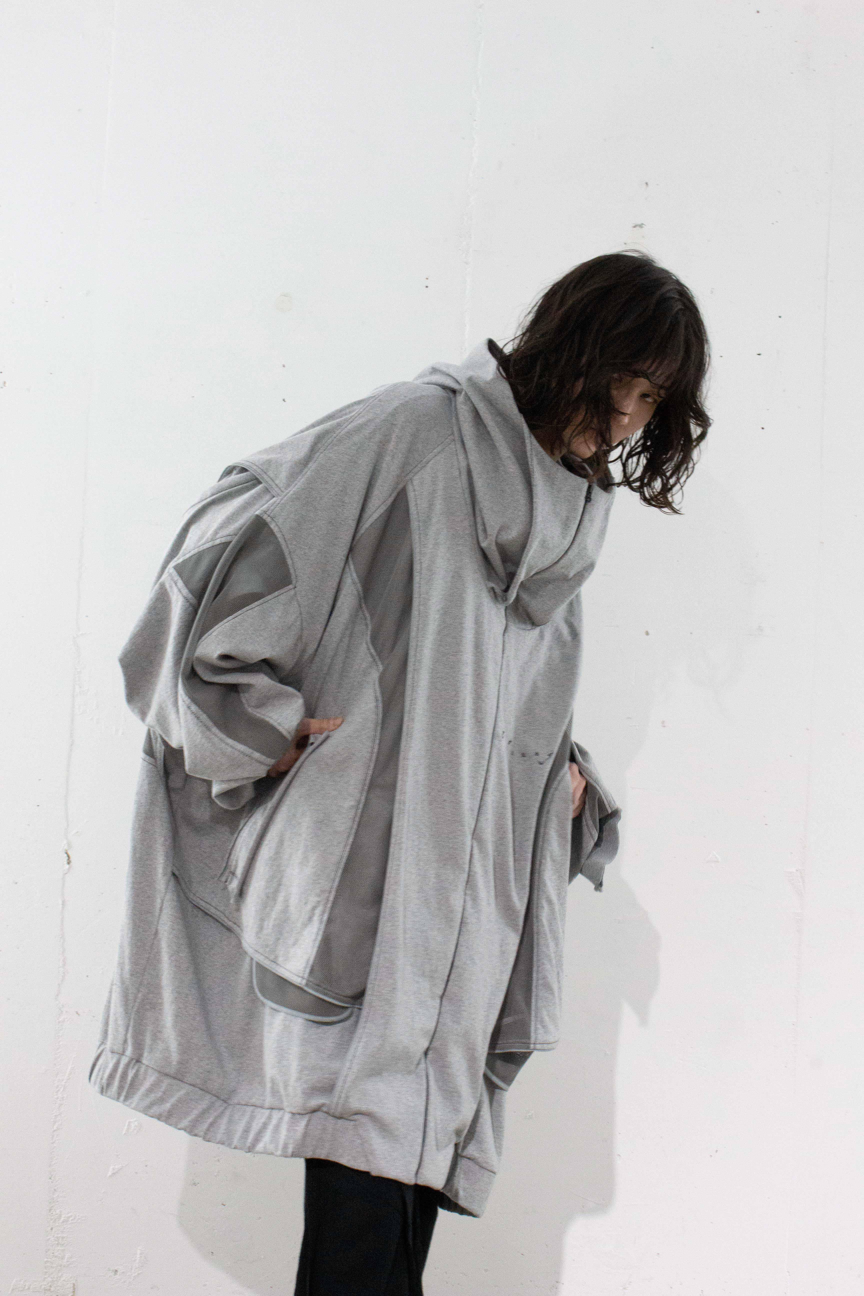 BALMUNG / 重ねハイネックビッグパーカー - GRAY 重ねハイネックビッグパーカー (AIR-C) - Grey – BALMUNG