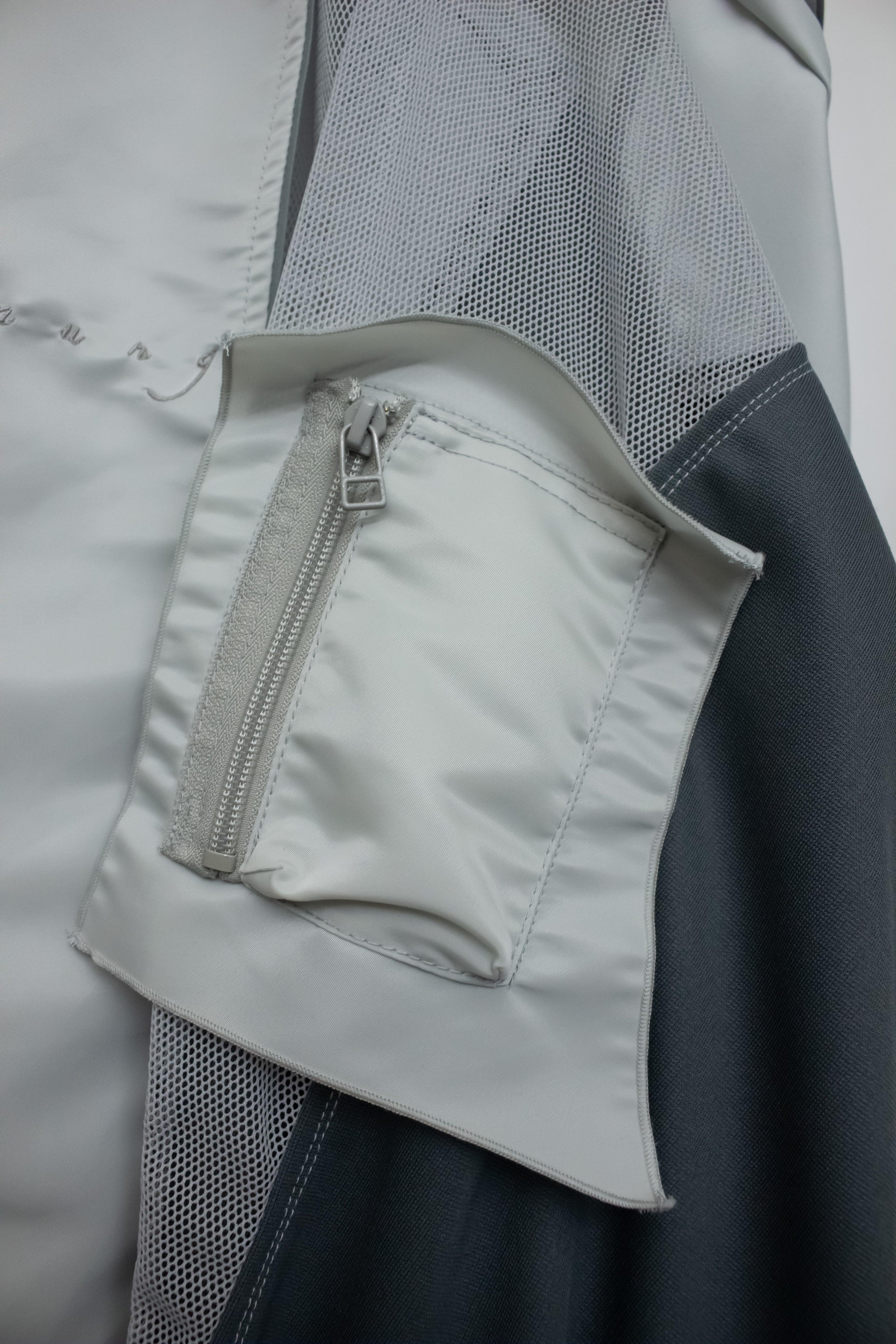 BALMUNG / 重ねハイネックビッグパーカー - GRAY 重ねハイネックビッグパーカー(AIR) - グレー – BALMUNG