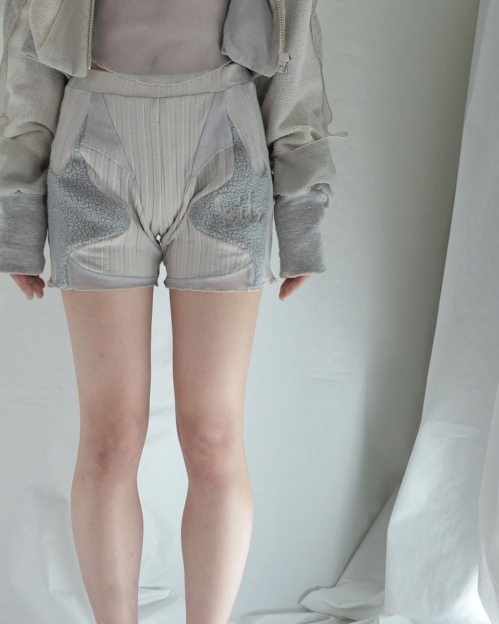 Boa Switched Shorts - Grey