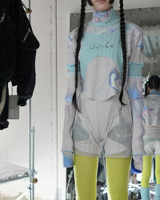 Limited / Graphic Short Top - Sky/Grey
