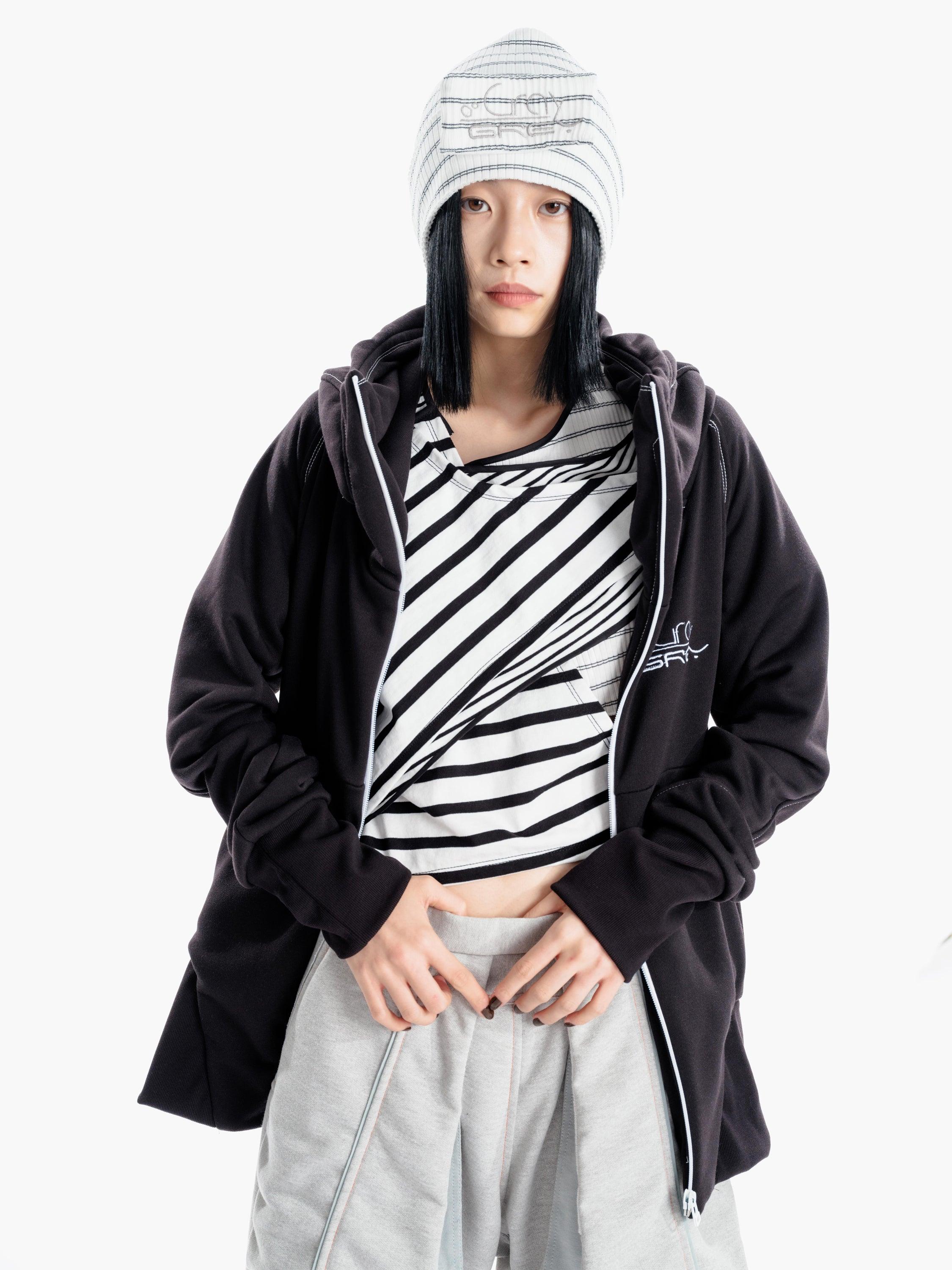 ムーンハイネックパーカー - ブラック – BALMUNG