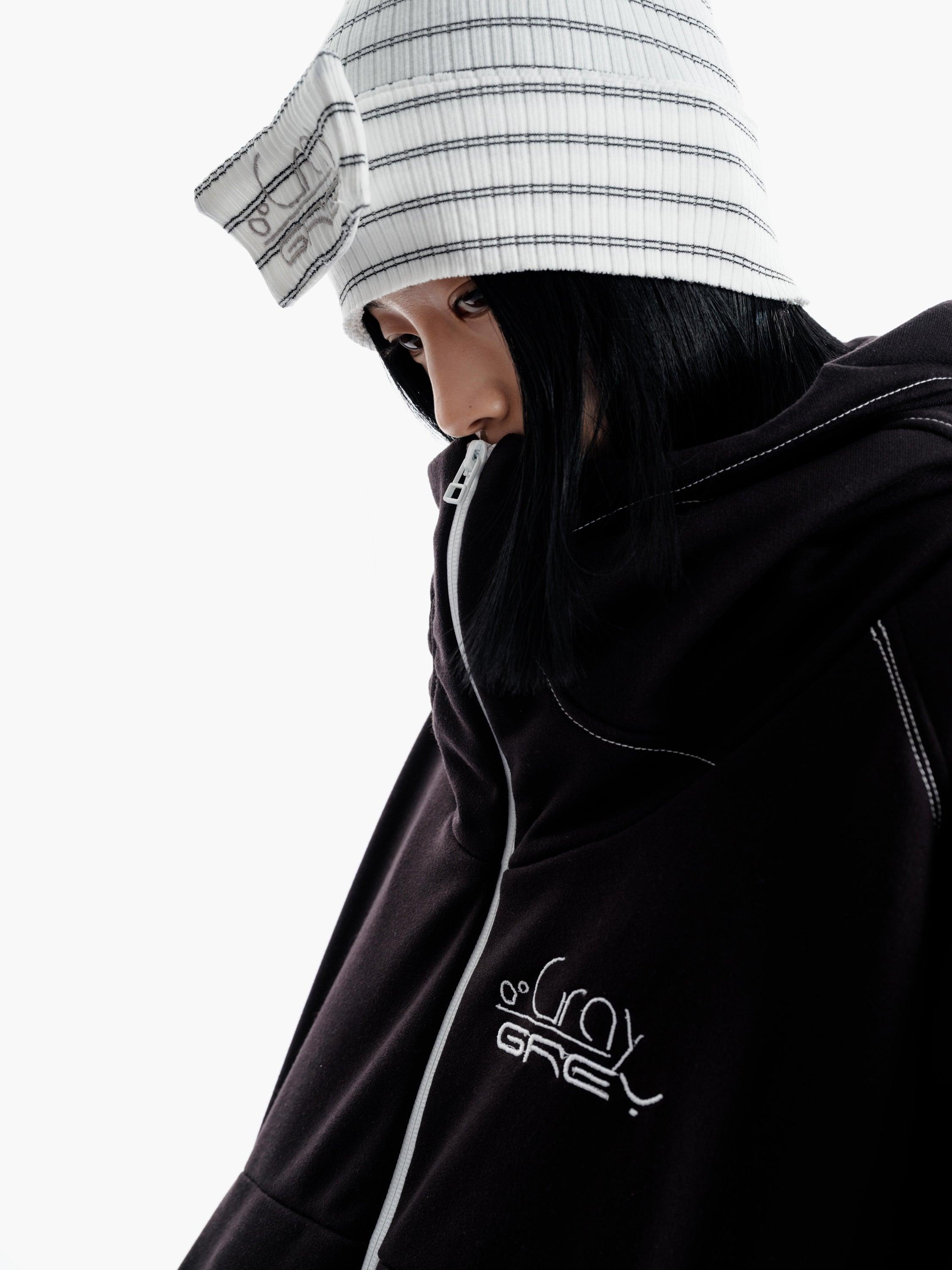 ムーンハイネックパーカー - ブラック – BALMUNG