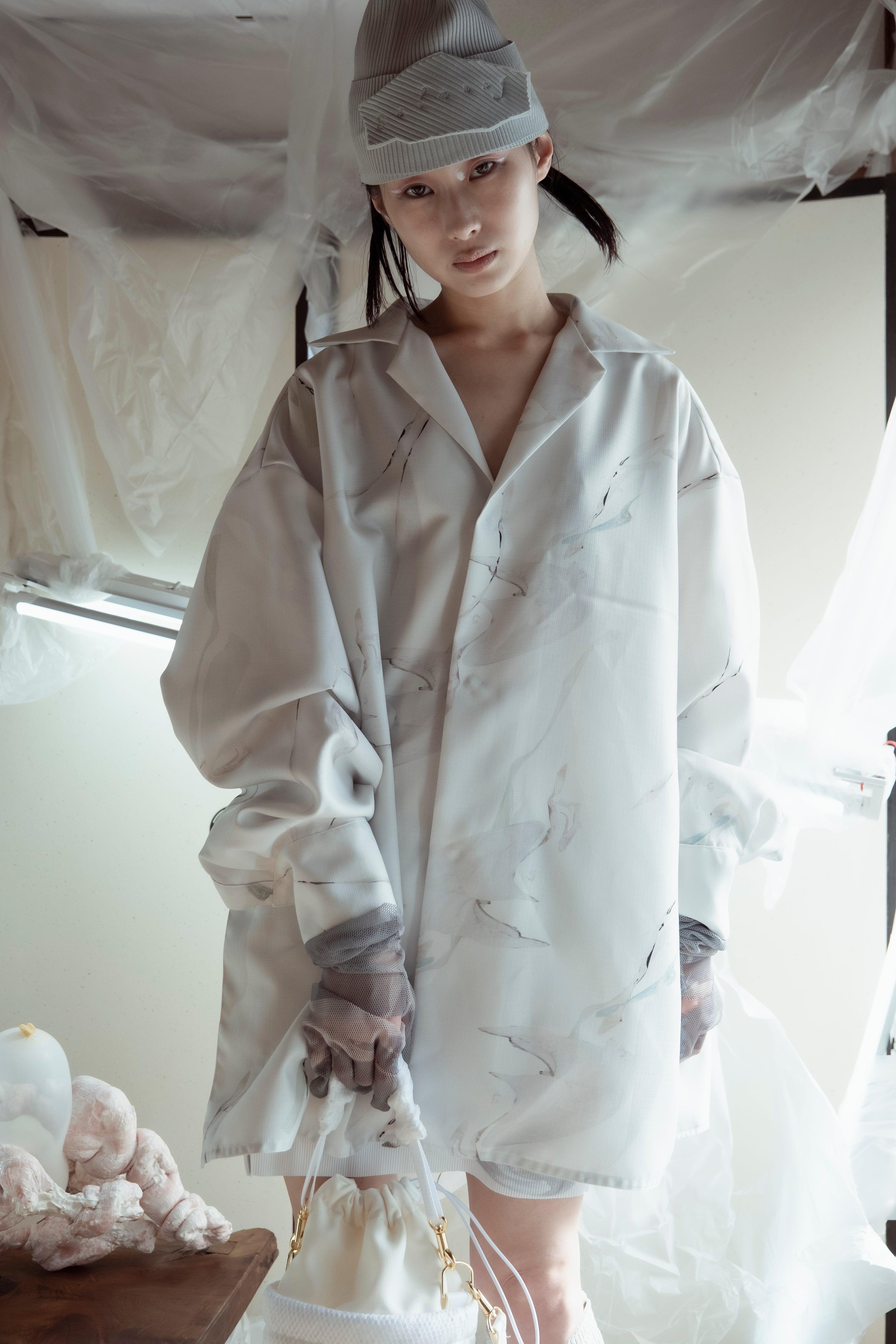 グラフィックビッグシャツ - Sand Grey – BALMUNG