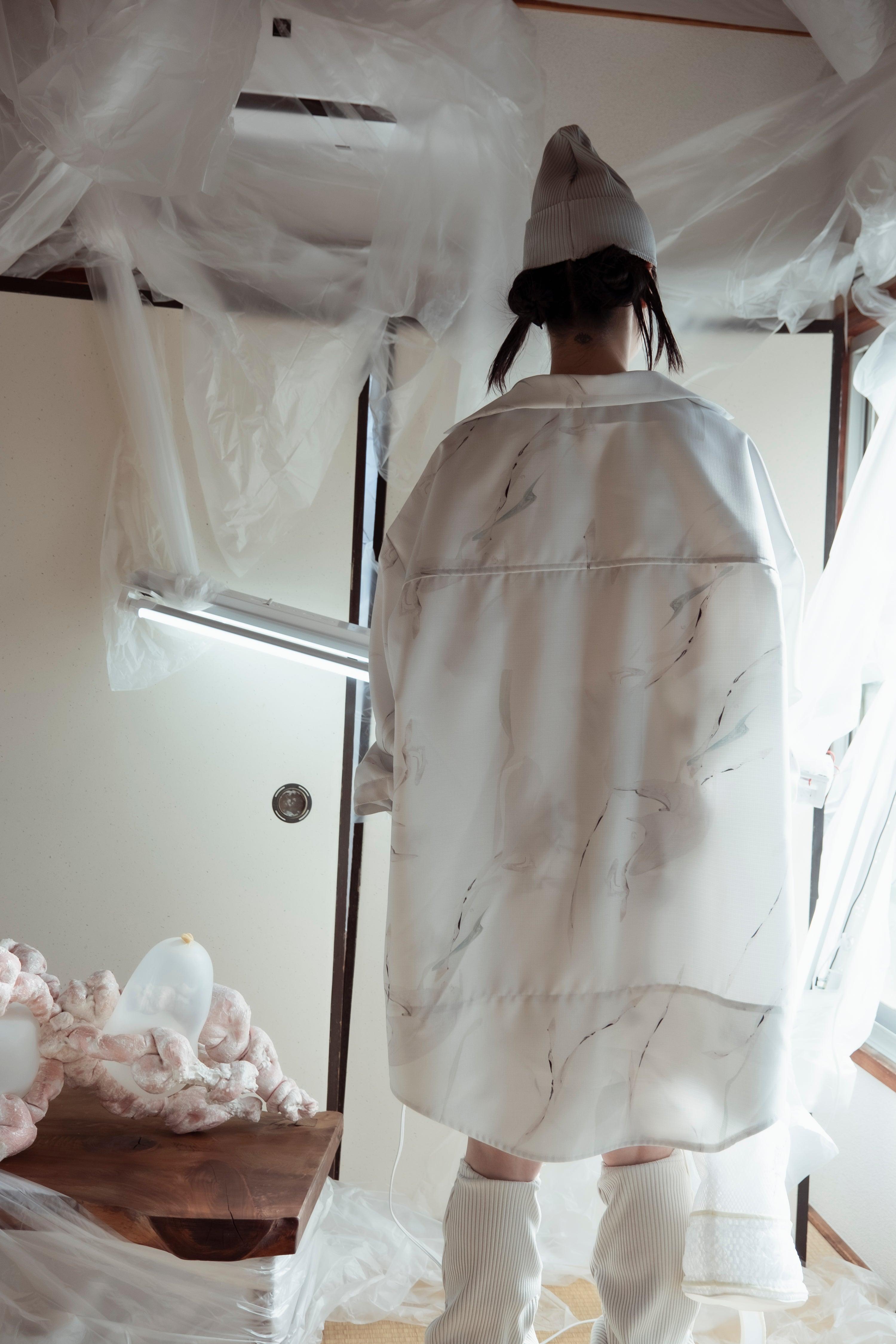 グラフィックビッグシャツ - Sand Grey – BALMUNG